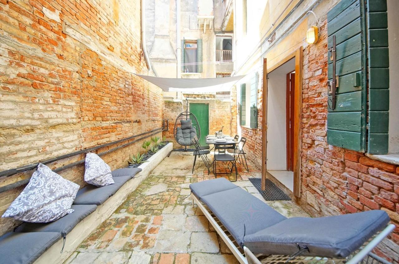 Gondola View Apartment Venetië Buitenkant foto