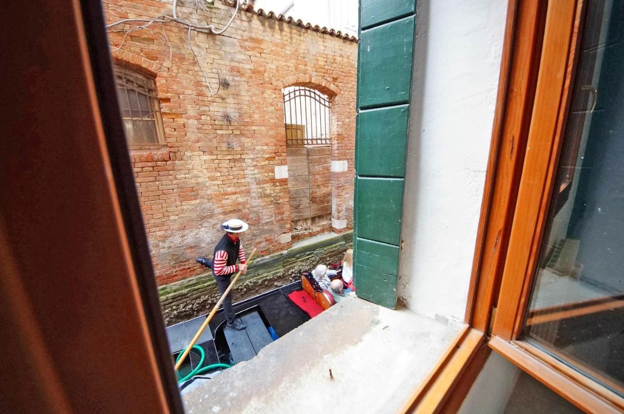 Gondola View Apartment Venetië Buitenkant foto